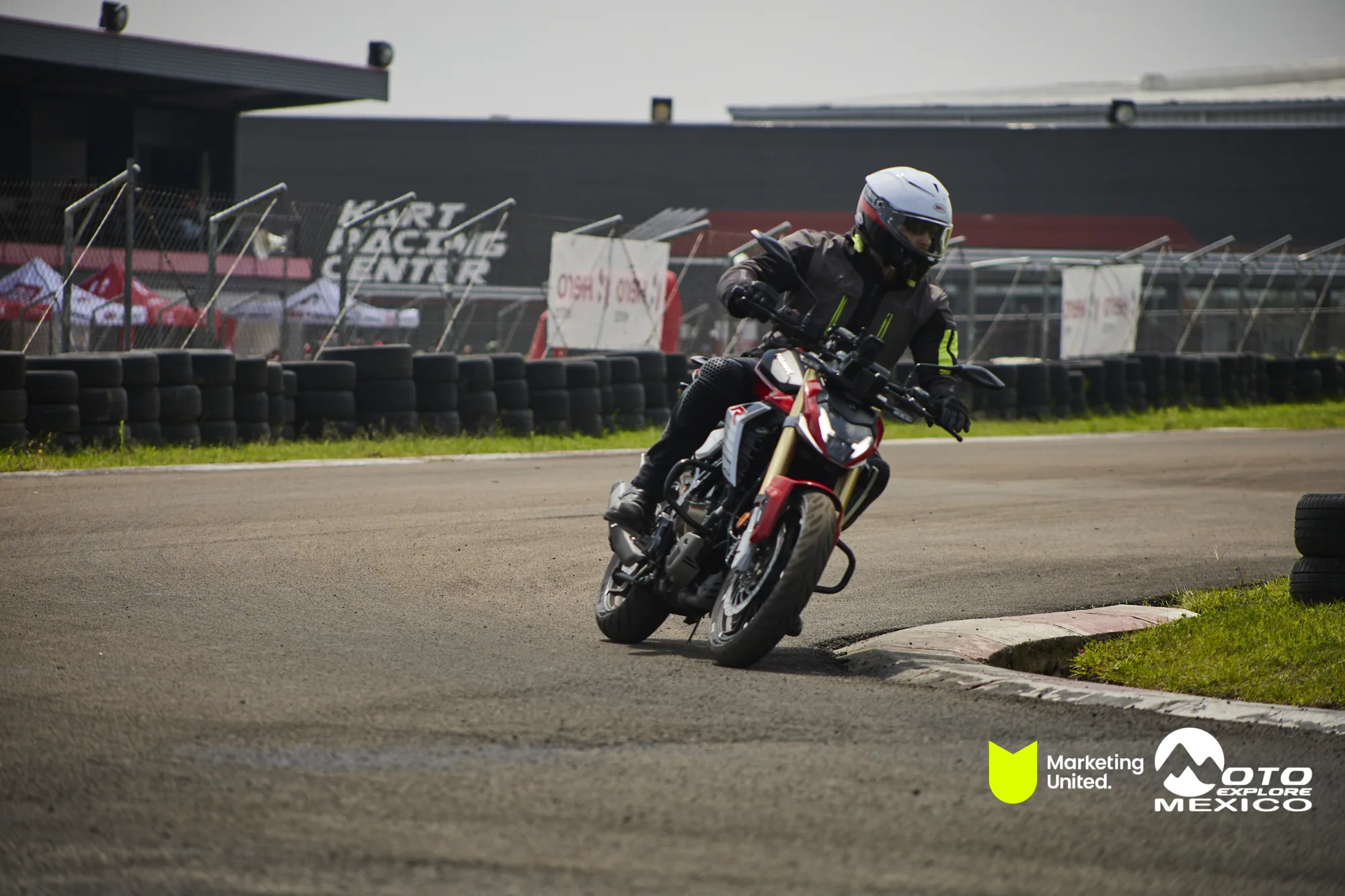 HUNK TRACKDAY 297